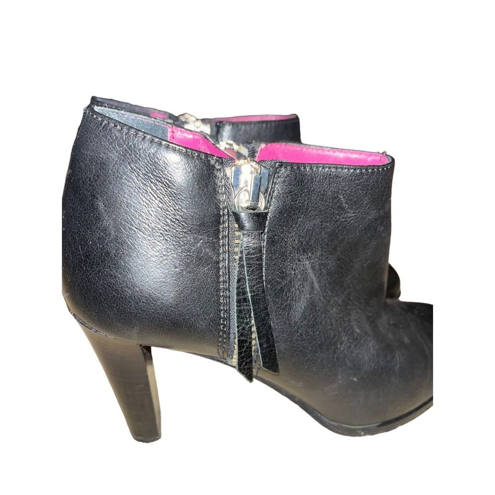 Coach Joice black zipper Bootie heels size 7.5 - Picture 10 of 11